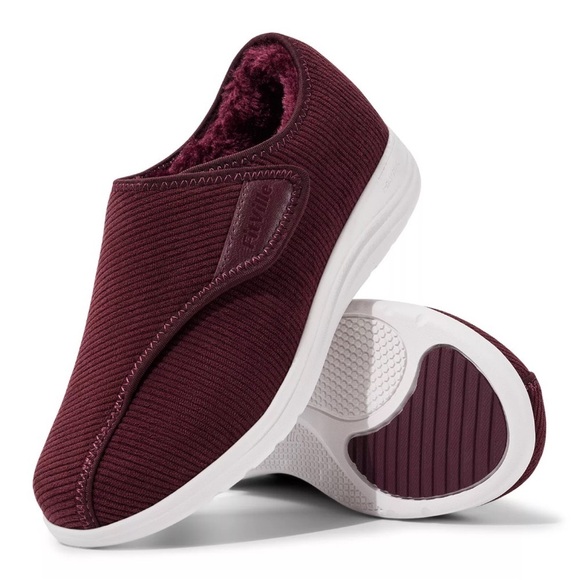 FitVille Shoes - NEW! FitVille Diabetic Shoes With Warm Fur Lining. 8.5W.